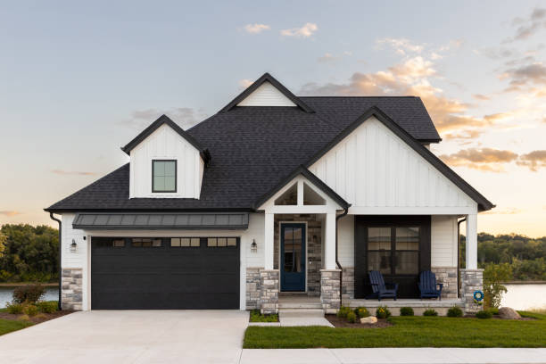 Best Asphalt Shingles Roofing  in Lindenhurst, IL
